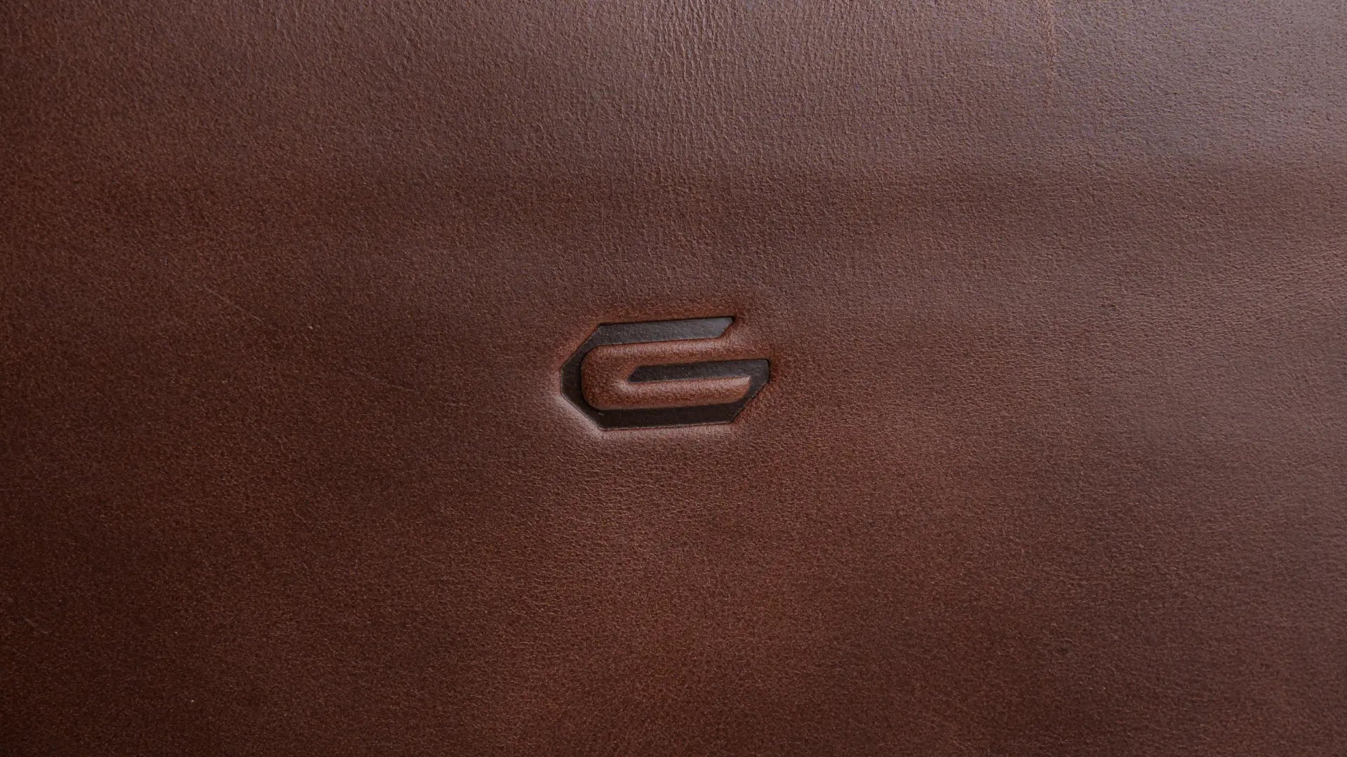 Logotipo da marca Garbano loja de mochilas de couro e capas para notebook